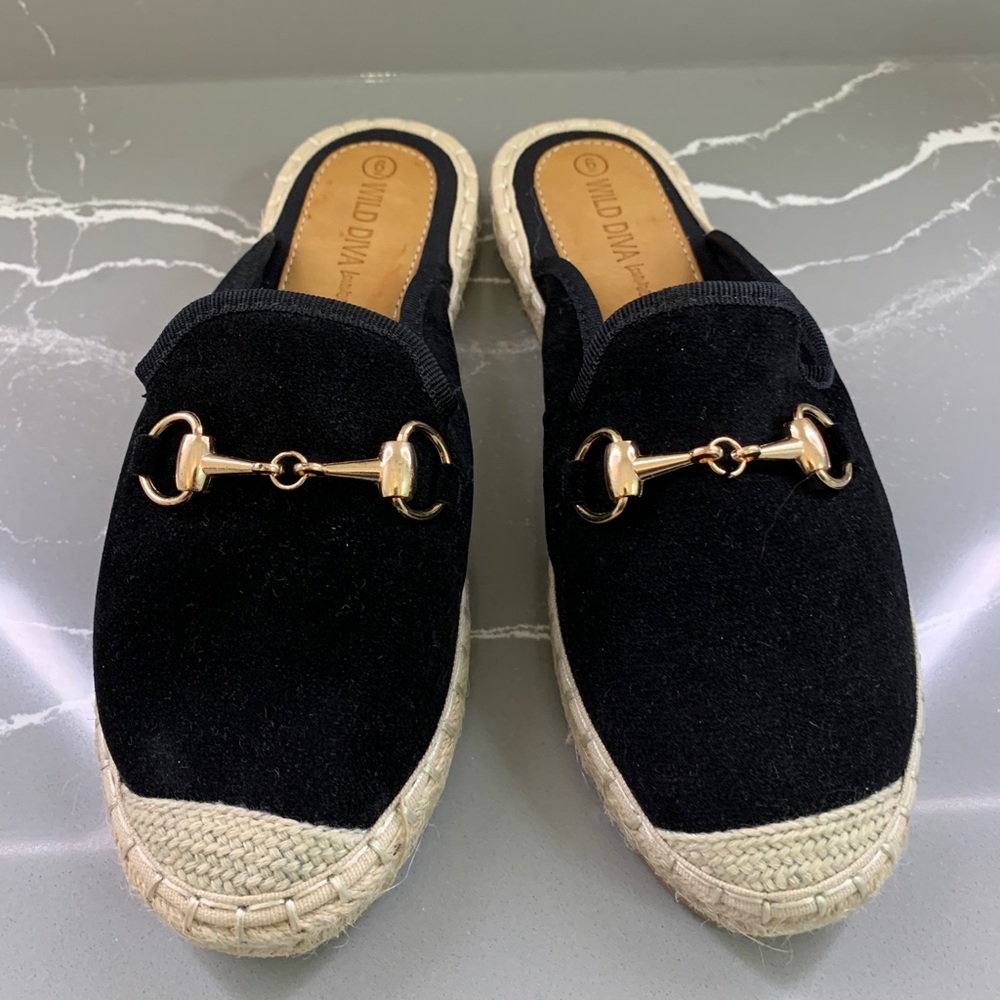 Wild Diva Black Mules